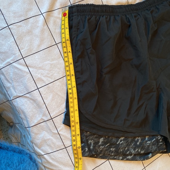 Nike running shorts women with attached shorts - Picture 10 of 11